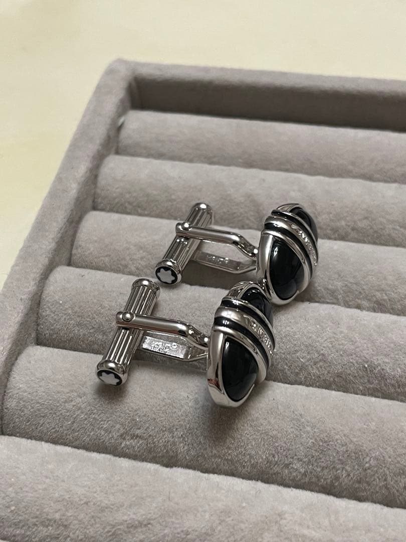 美品　MONTBLANC カフス　オニキス　 オーバル　シルバー　ブラック
