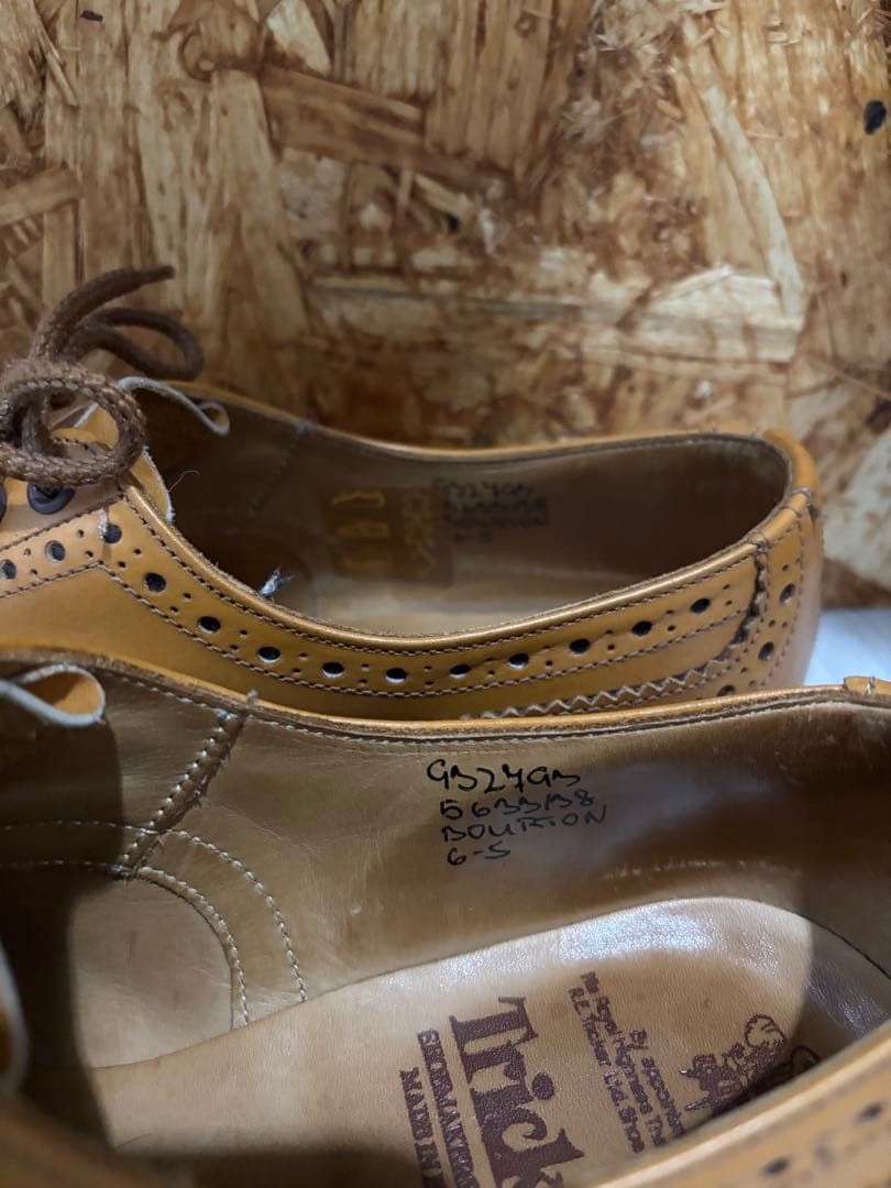 【美品】Tricker's /トリッカーズ バートン エイコン