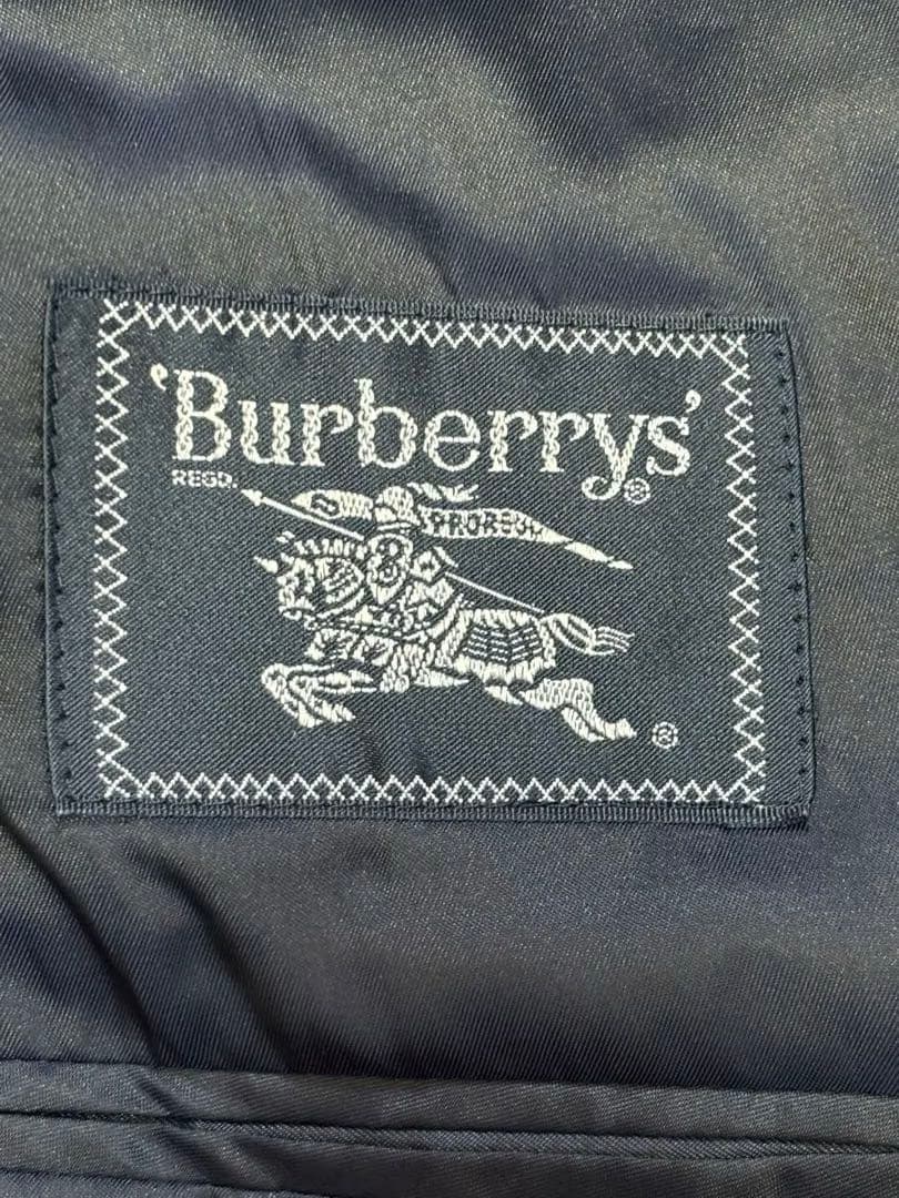 【美品】バーバリー　セットアップスーツ　濃紺ストライプ スーツ 表地毛100%