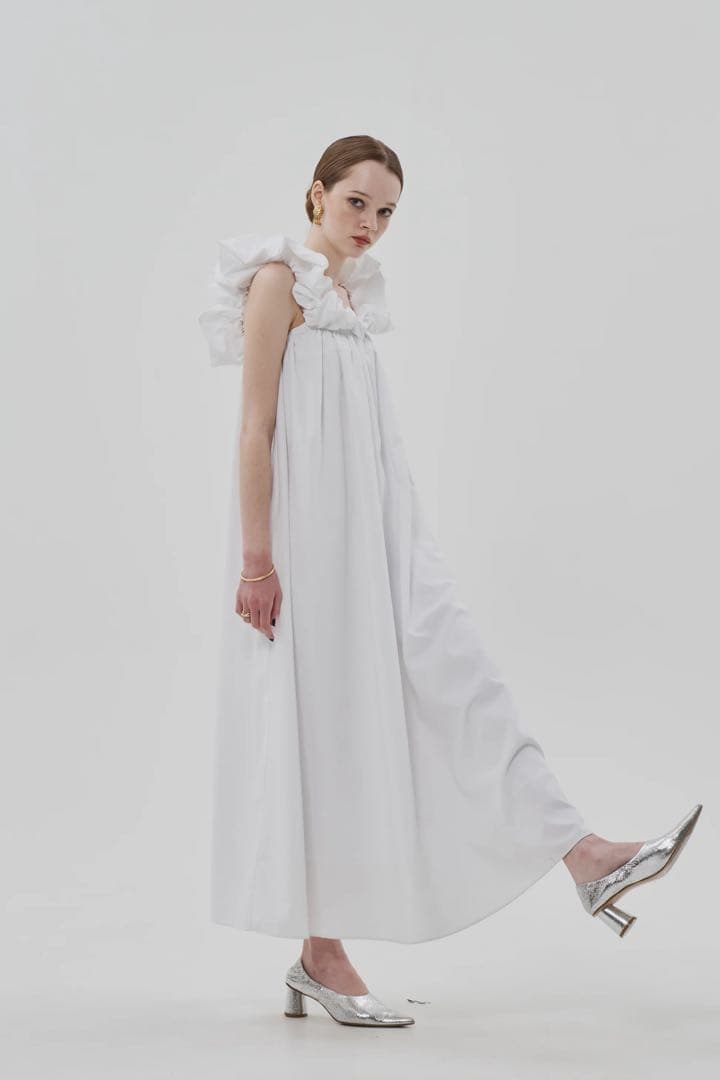 ⭐︎お値下げ中⭐︎【THE TOE】フリル ホワイト 白 ワンピース ドレス