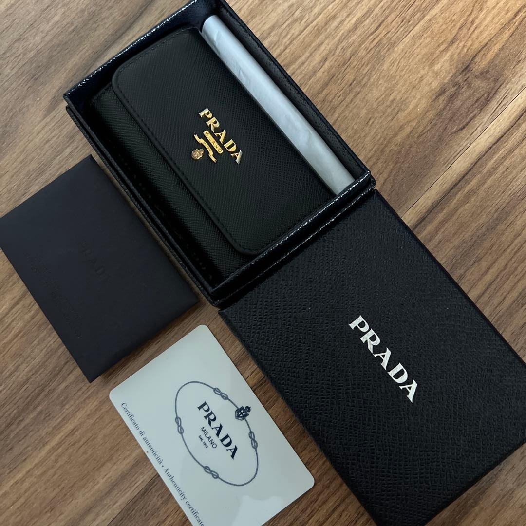 PRADA プラダ　キーケース　ブラック