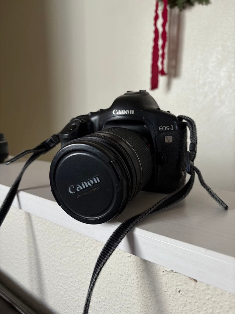 て*ど様 Canon EOS-1 V フィルム一眼レフカメラ