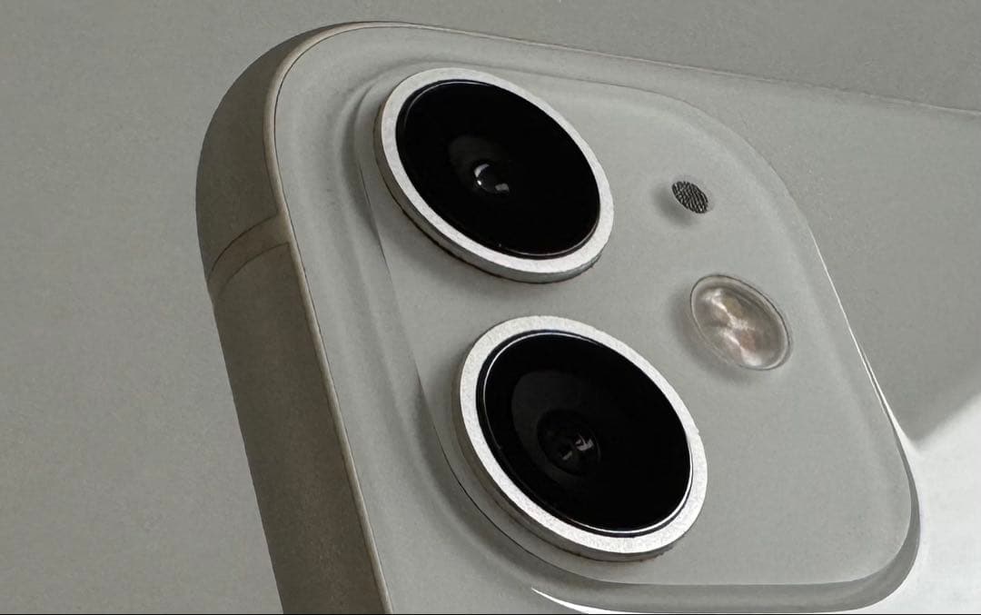 iPhone 11 128GB ホワイト