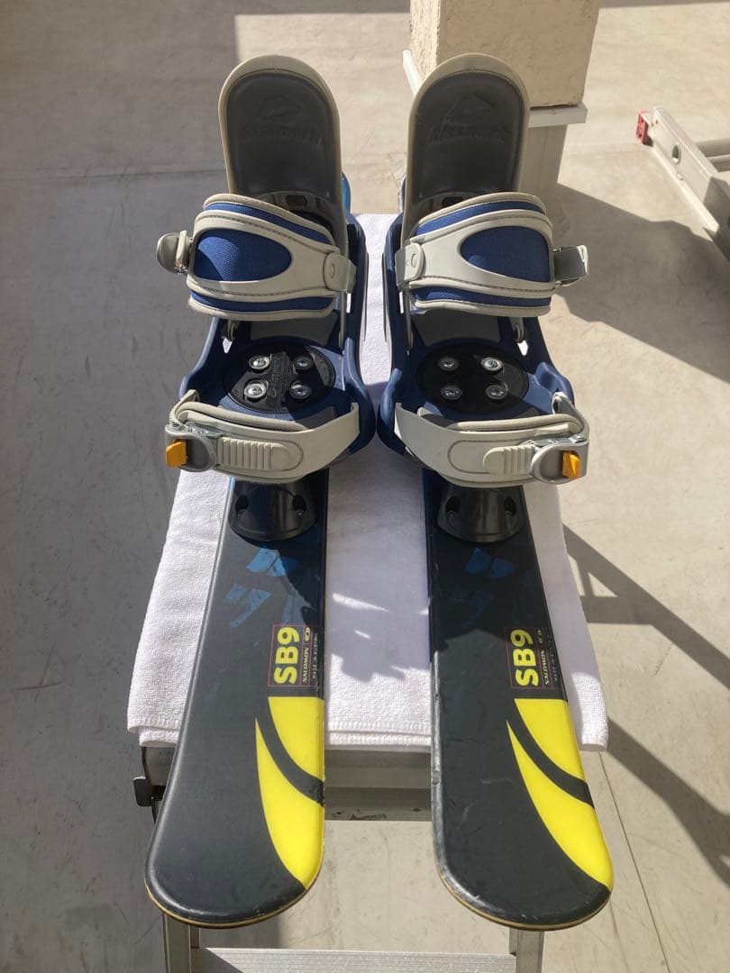 ショートスキー(ファン)　スノーボードブーツ用SALOMON ビィンディング無し