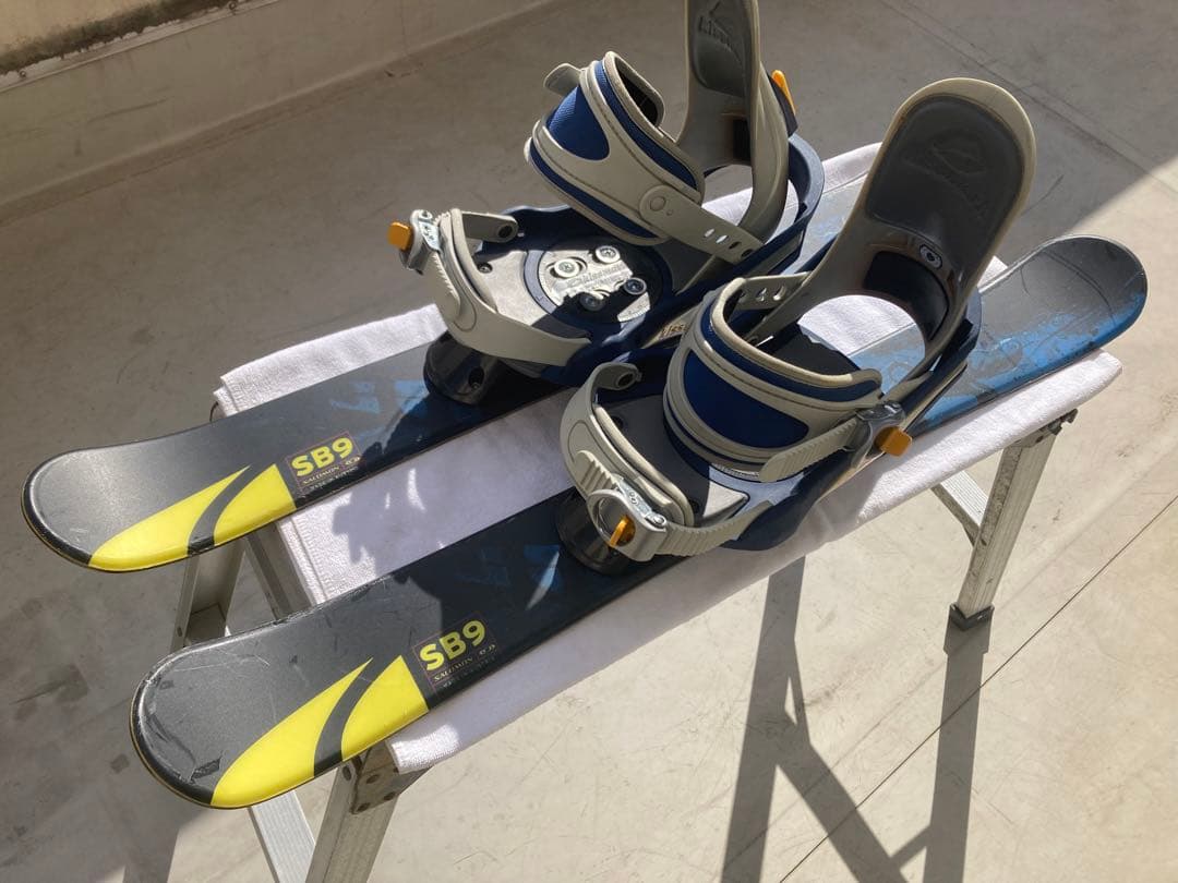 ショートスキー(ファン)　スノーボードブーツ用SALOMON ビィンディング無し