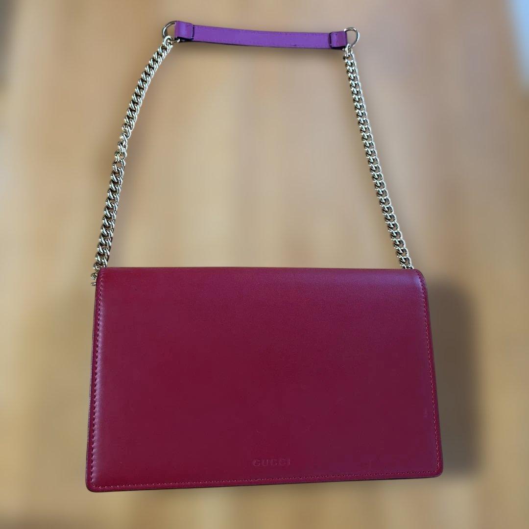 GGパターン 赤 ショルダーバッグ