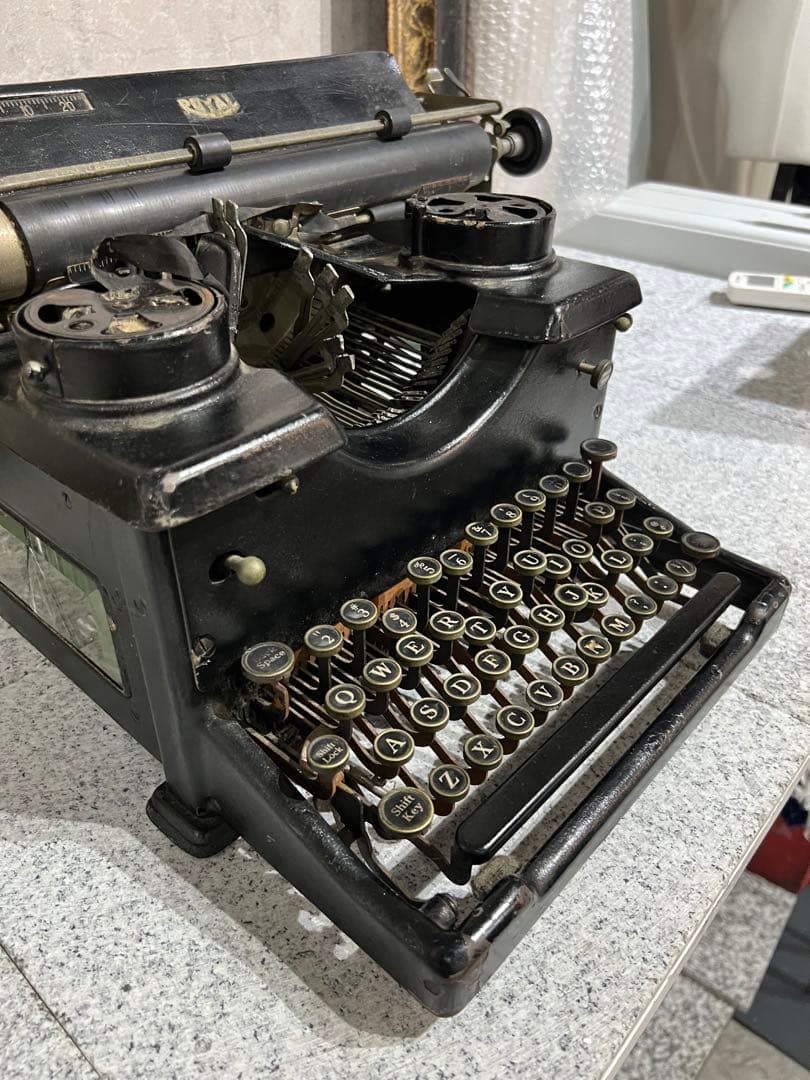 2月セール中です。ビンテージ/アンティークRETA タイプライター