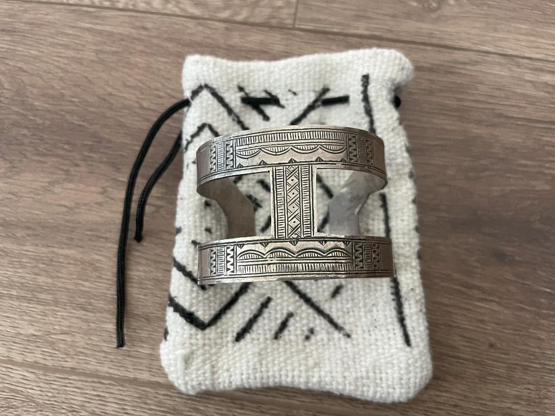 Adawat'n Tuareg　アドワット トゥアレグ　バングル