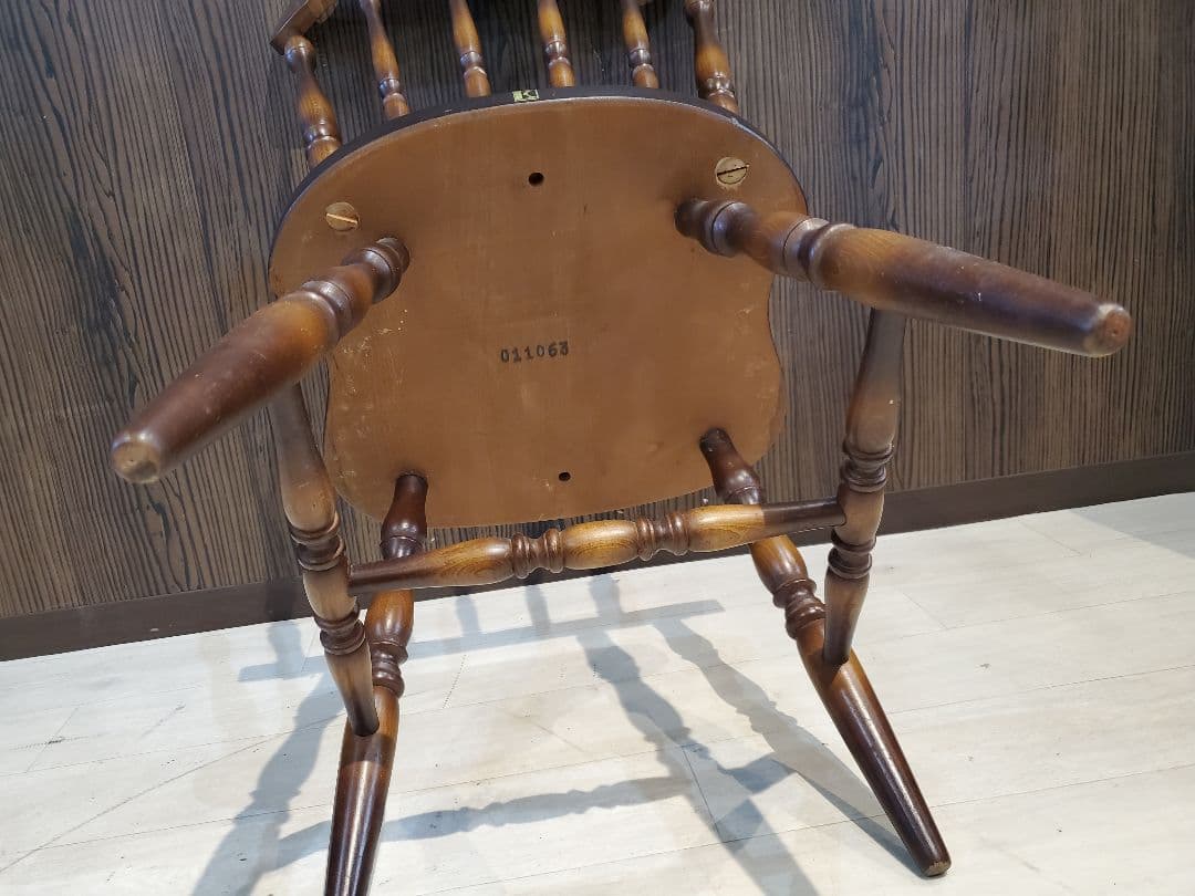 飛騨産業　キツツキ　 ウィンザーチェア　④