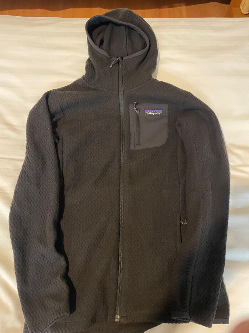 patagonia パタゴニア R1エアフルジップフーディ