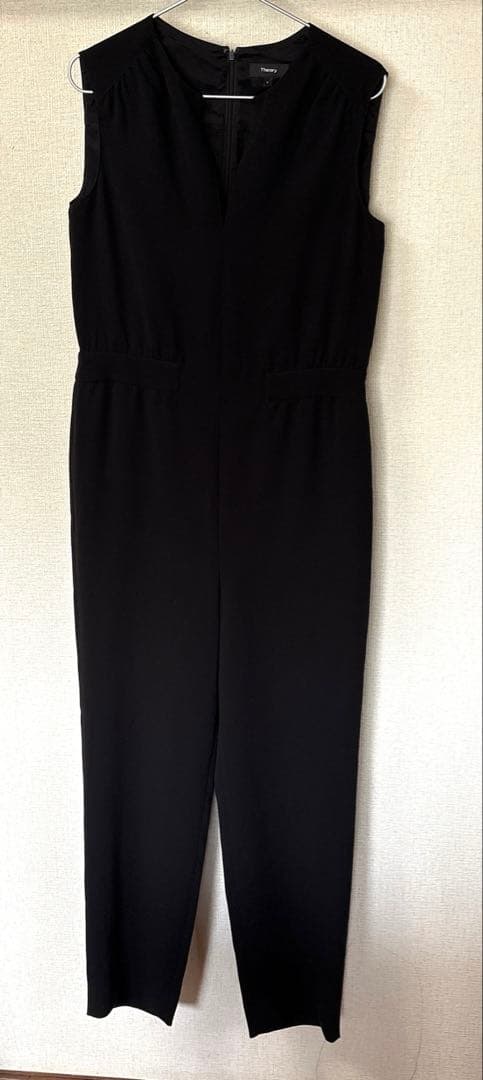【引越しのため最終値下げ】セオリー ジャンプスーツ オールインワン