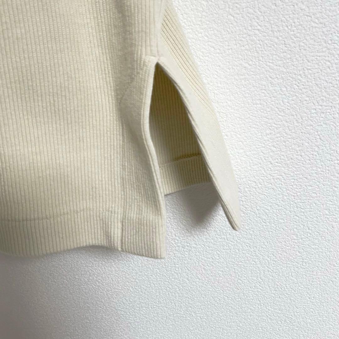 ◆美品◆ TOGA PULLA トーガプルラ クルーネックトップス　アイボリー