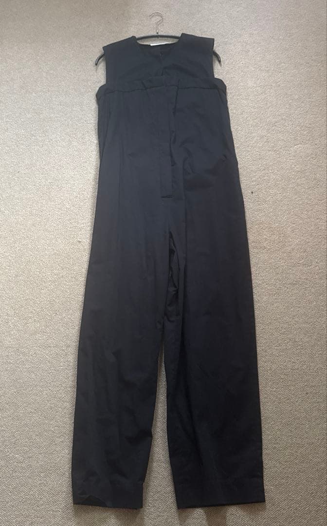 ebure サロペット　黒　36サイズ