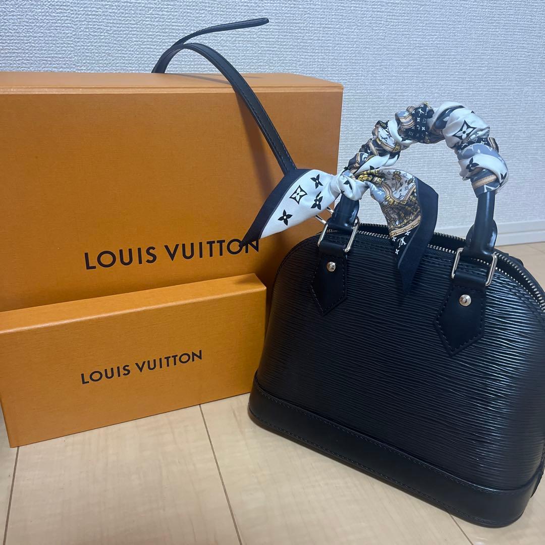 Louis Vuitton M59217 アルマ BB エピ スカーフなし