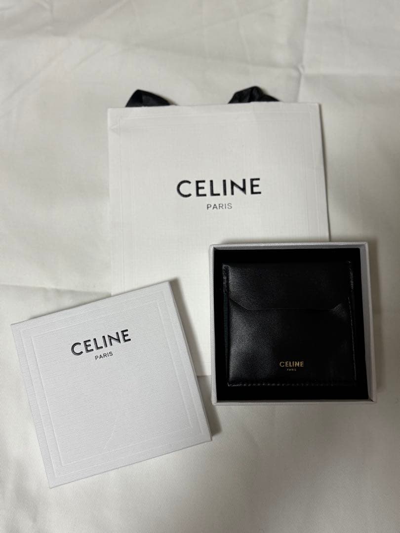 あにー@‼️ CELINE ゴールド ヘアクリップ