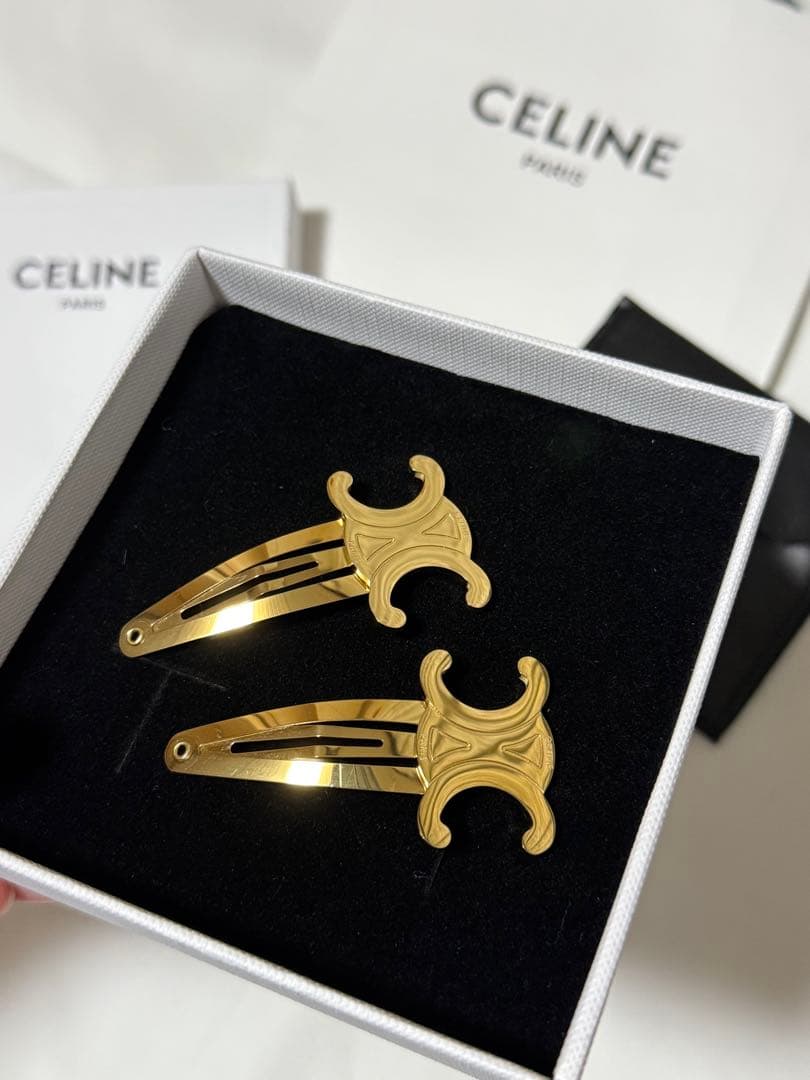 あにー@‼️ CELINE ゴールド ヘアクリップ