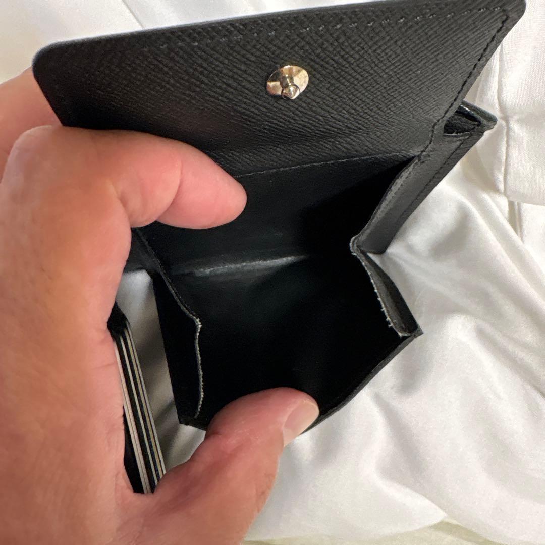 Louis Vuitton 黒 二つ折り財布