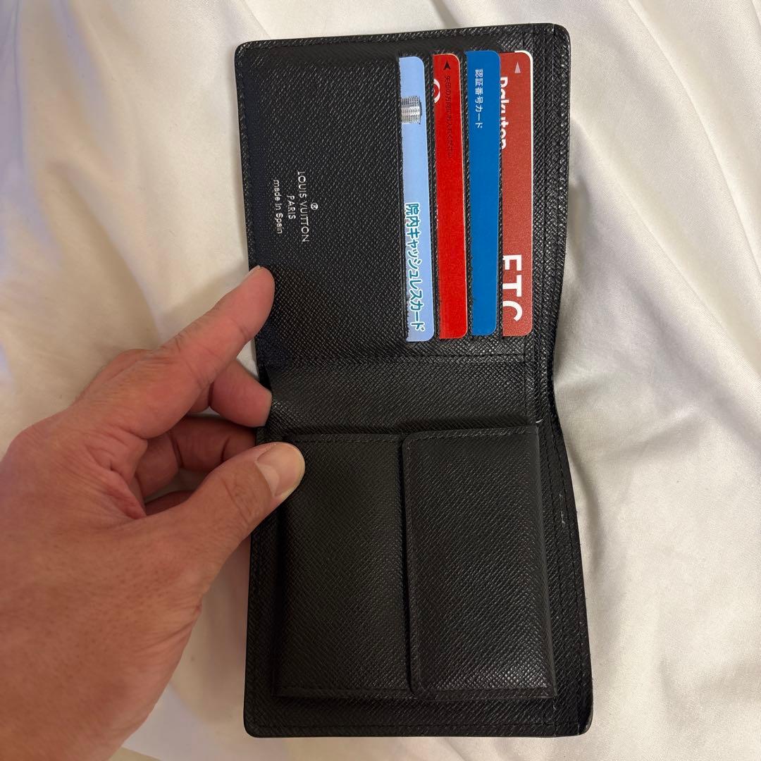 Louis Vuitton 黒 二つ折り財布