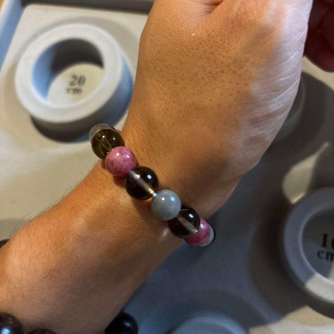 ロードナイトとスモーキークオーツ、ラブラドライト！ズーンとくる！綺麗！