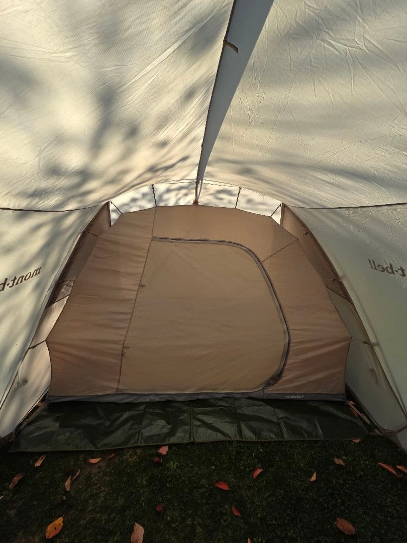 モンベル ムーンライトキャビン4 　タンカラー