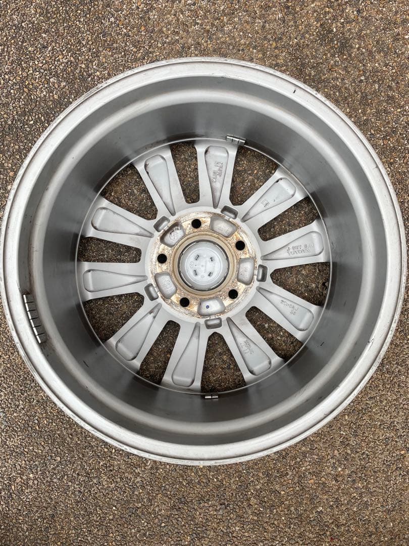 ランドクルーザー　200 後期純正ホイール