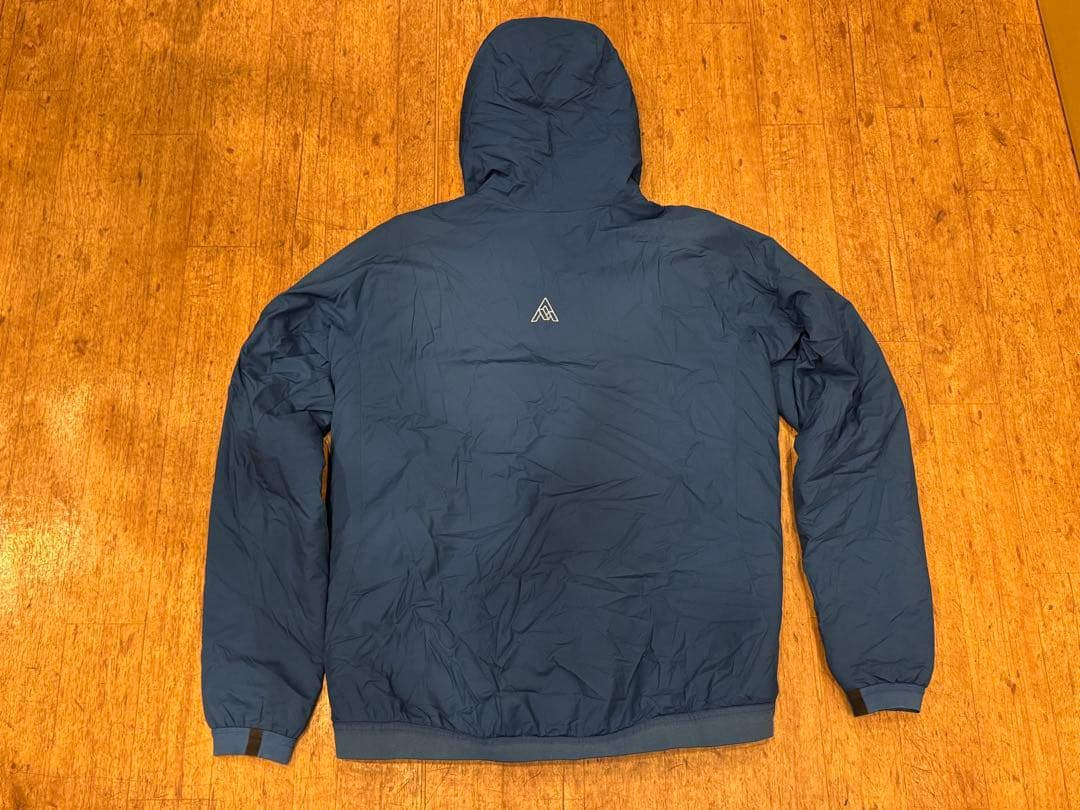 7MESH OUTFLOW HOODY 中綿　Lサイズ