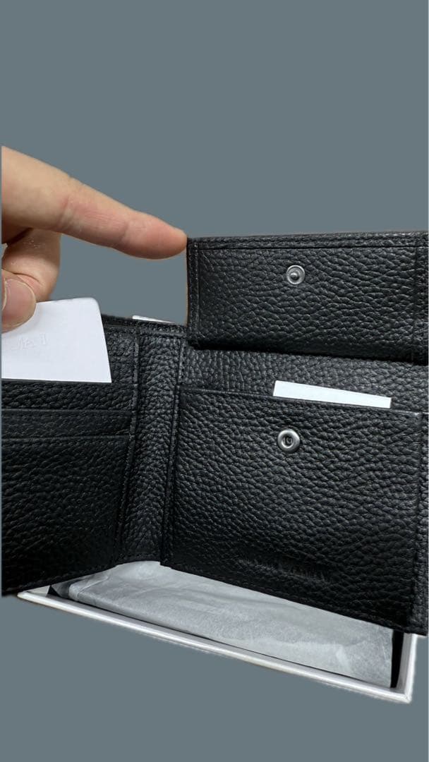 EMPORIO ARMANI 二つ折り財布 ブラック