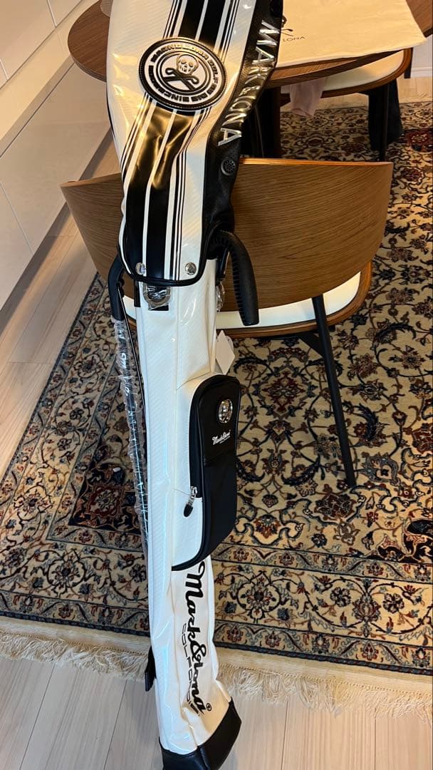 マーク＆ロナハーフキャディバッグ ホワイト/ブラック　新品未使用