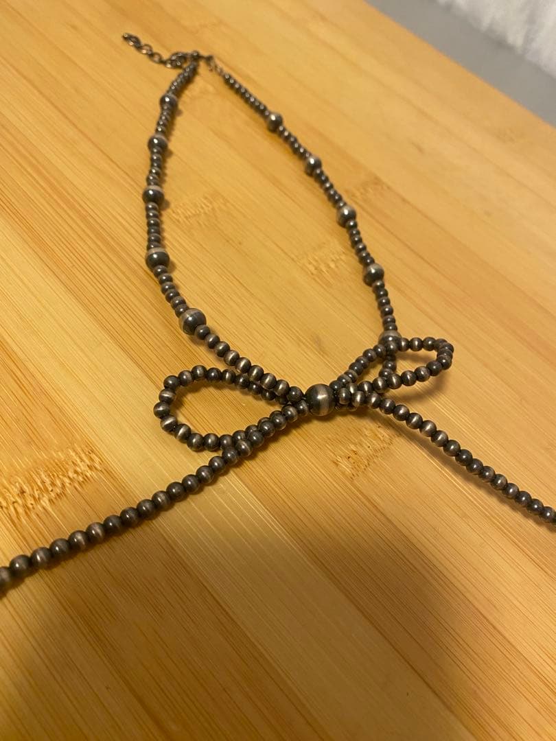 ナバホパールネックレス　りぼん　くすみあり