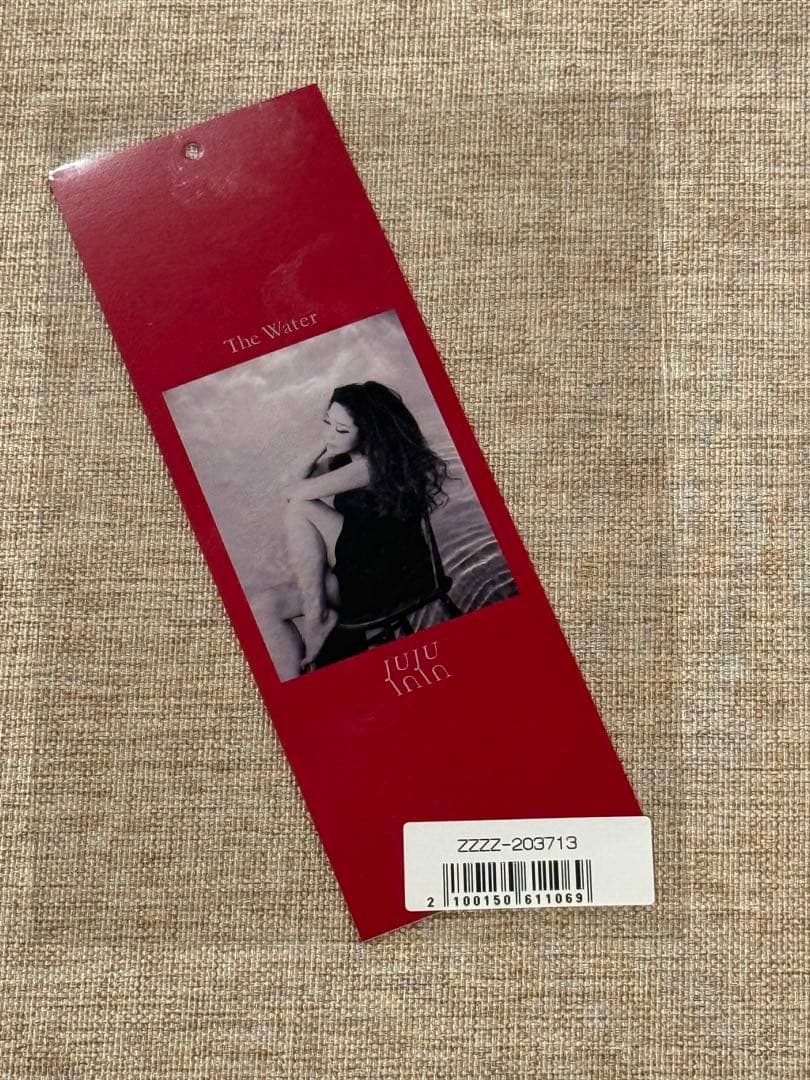 完全生産限定盤(CD＋Blu-ray＋LIVE CD＋ブック＋ポスター)