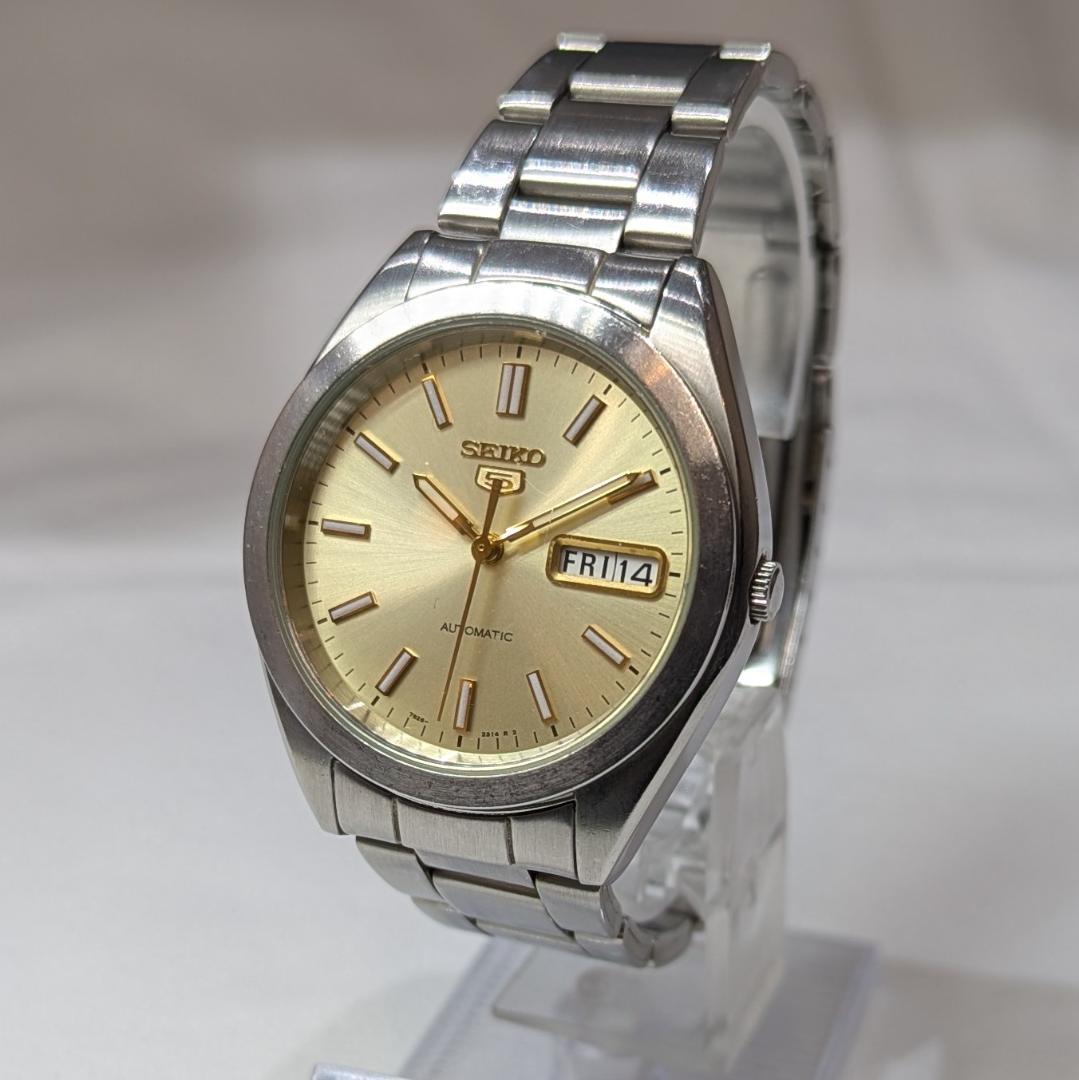 SEIKO 5 自動巻き腕時計 メンズ 稼働品 ゴールド文字盤 デイデイト