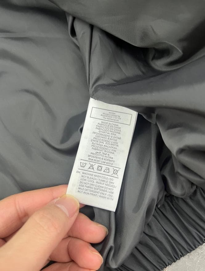 adidas × Bad Bunny × Mercedes FW25 ジャケット