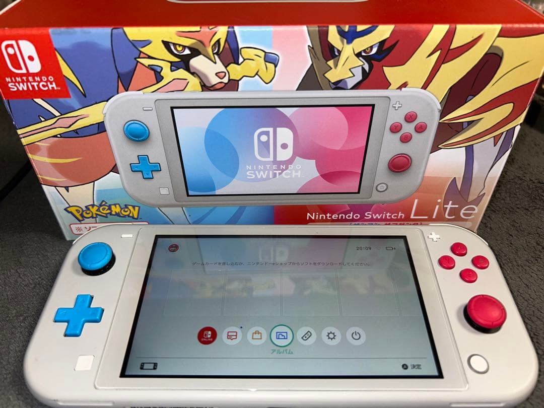 【ソフトなし】Nintendo Switch Lite [ザシアン・ザマゼンタ]
