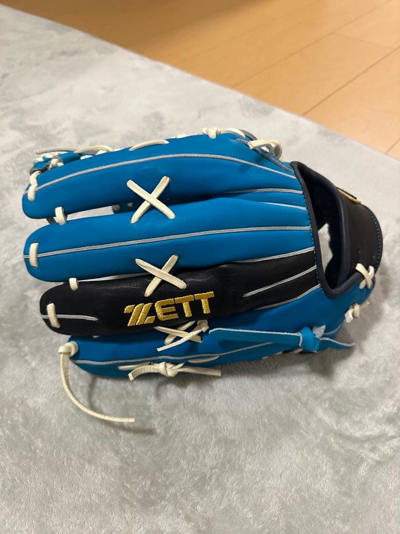 ZETTプロステイタス軟式外野手用グローブ