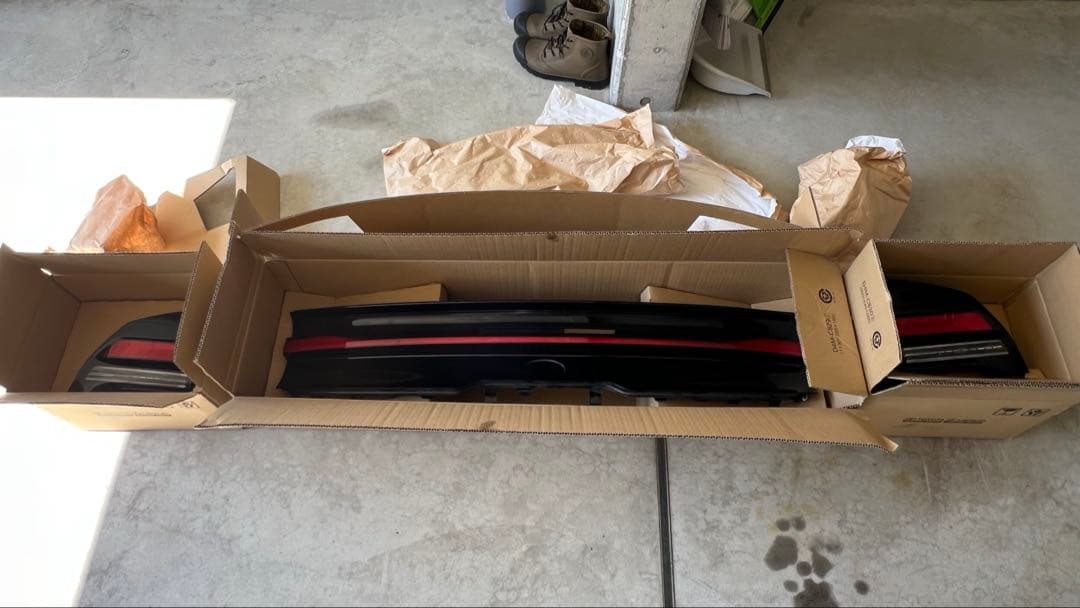 60プリウス　Zグレード　中古テールライト3点セット