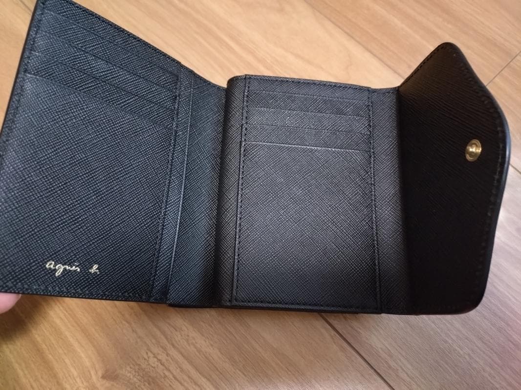 アニエスベー　agnès b. ブラック二つ折り財布