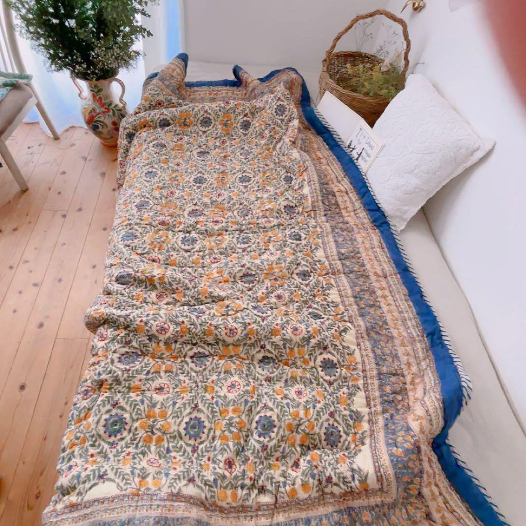 ブロックプリントキルト　インドの布団　ソファーカバー　ベッドカバー　キルト