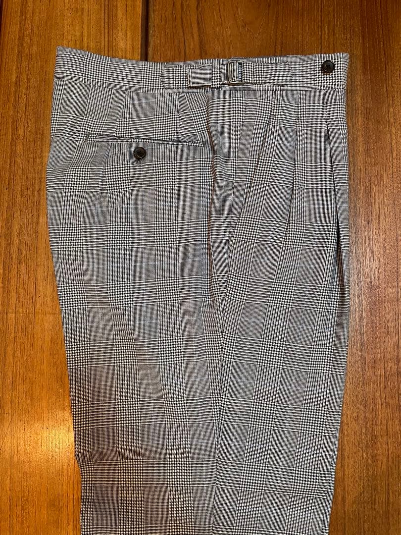 【B&Tailor ビーアンドテイラー】ダブルスーツ