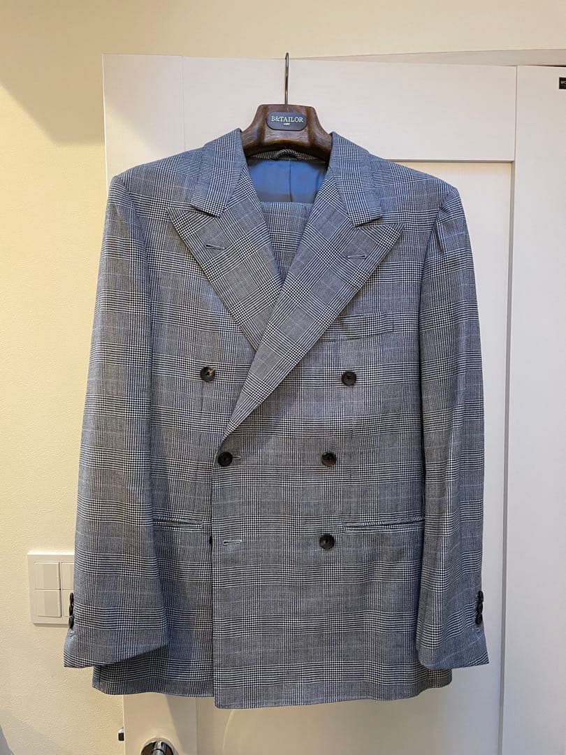 【B&Tailor ビーアンドテイラー】ダブルスーツ