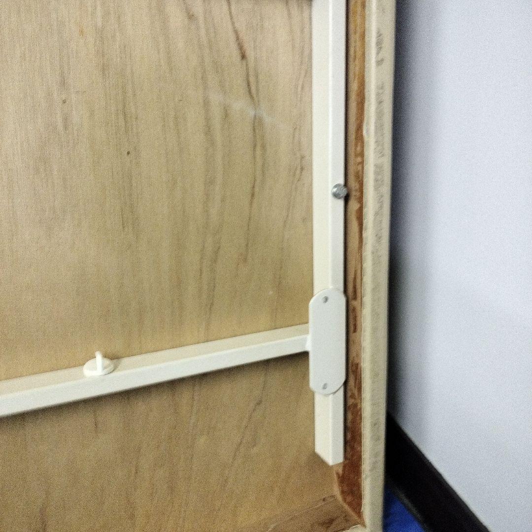 Takadaマッサージベッド施術・エステベッド（脚４本外し同梱・脚本体に錆有り）