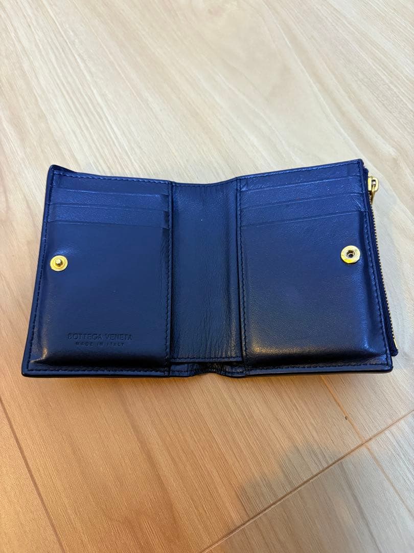 ボッテガヴェネタ　スモール イントレチャート 二つ折りファスナーウォレット