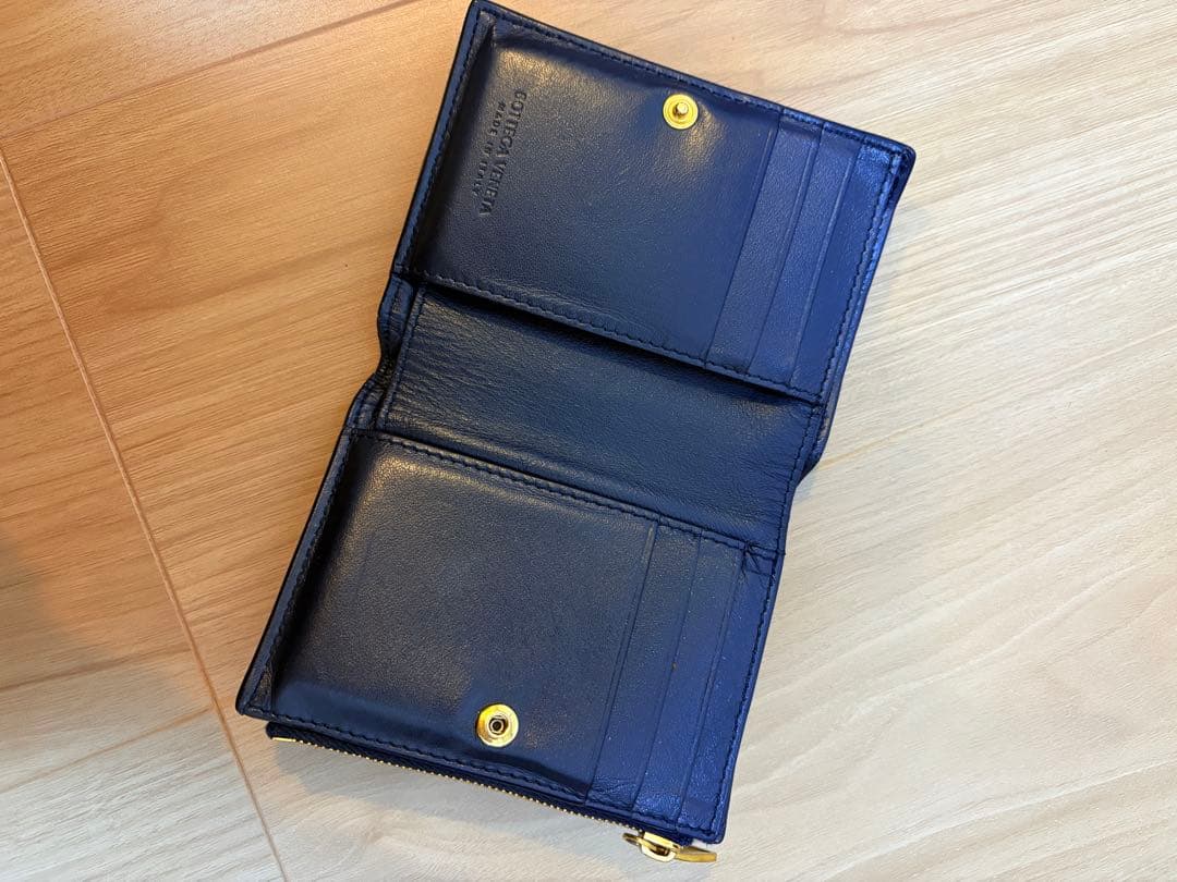 ボッテガヴェネタ　スモール イントレチャート 二つ折りファスナーウォレット