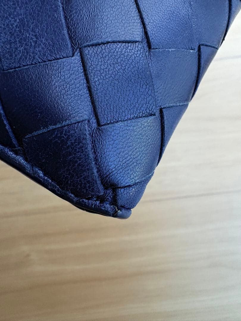 ボッテガヴェネタ　スモール イントレチャート 二つ折りファスナーウォレット