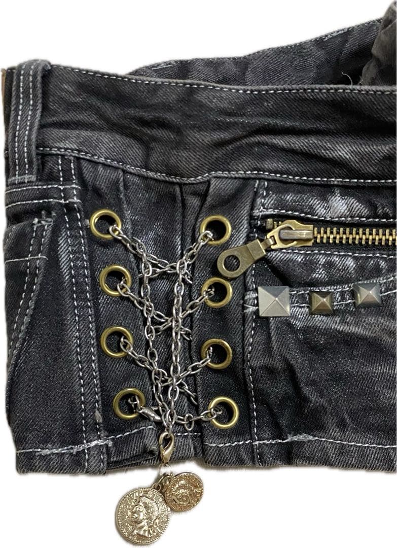 d.i.a. ブラック　ダイヤ　チェーンショートパンツ　ブラックデニム