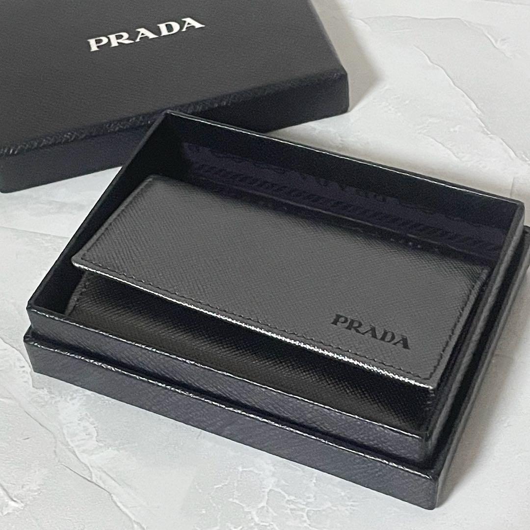 【極美品・完品】PRADA サフィアーノ 6連キーケース ギャランティカード付
