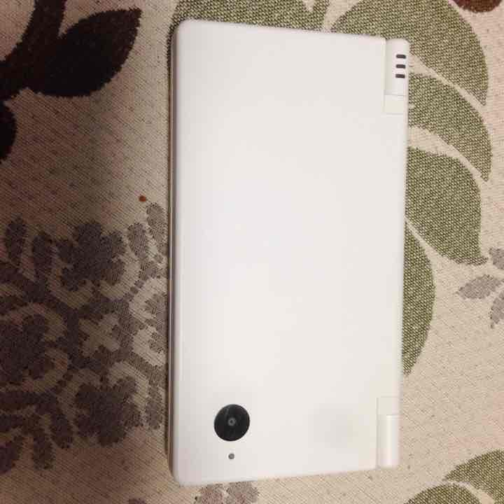 DSi i ホワイト カセット付き