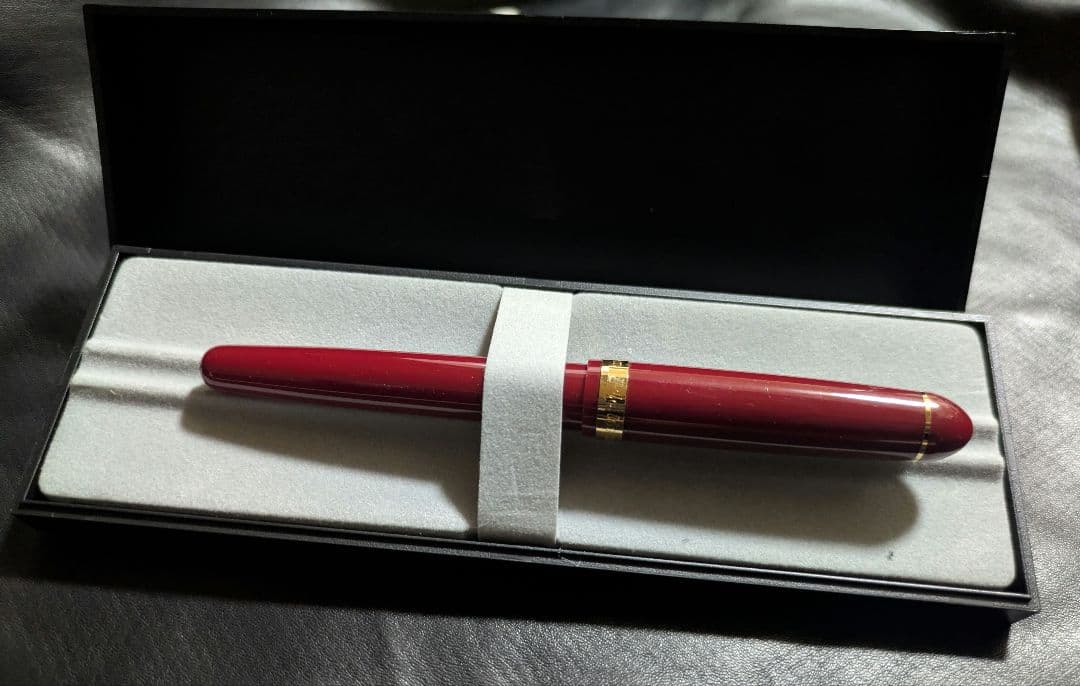 PLATINUM 万年筆 赤