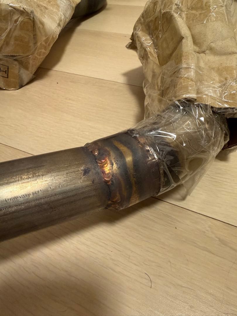 みーふー　トヨタ 50プリウス ワンオフデュアルマフラー