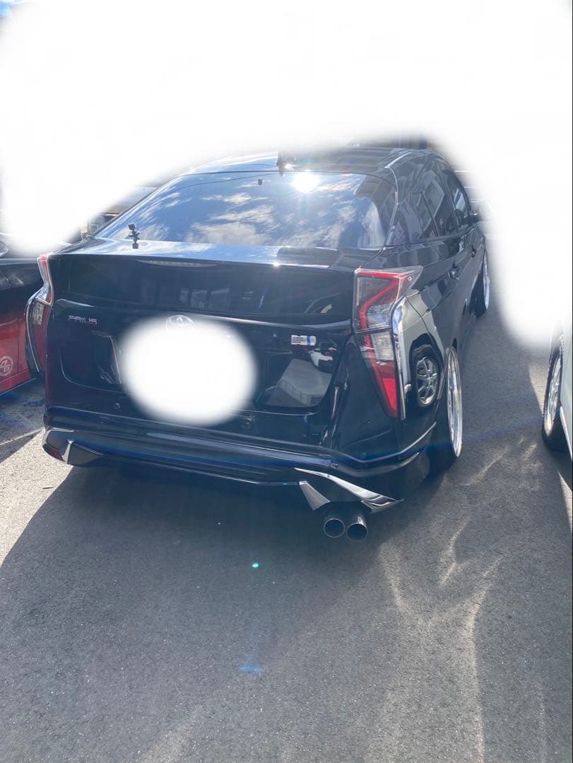 みーふー　トヨタ 50プリウス ワンオフデュアルマフラー