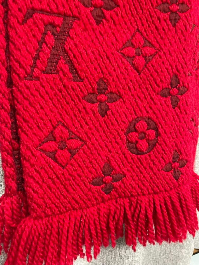 ★1日限定値引★VUITTONヴィトン　マフラー　赤色